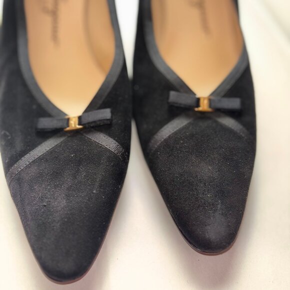 Salvatore Ferragamo Pumps Black Suede-Trimmed Leather Size 8  Black Suede Ferragamo Heels